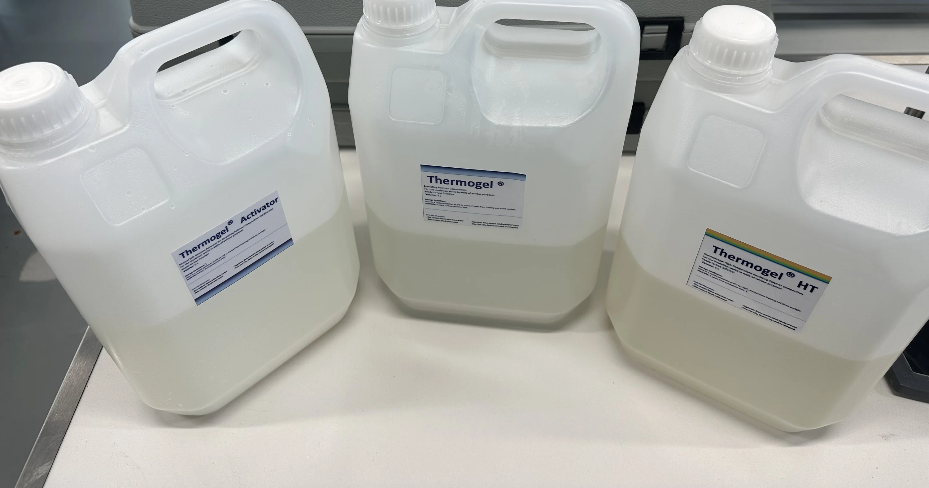 THERMOGEL, gelation activator and THERMOGEL HT containers